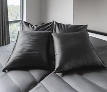 Load image into Gallery viewer, Black  100% Silk Pillowcase
